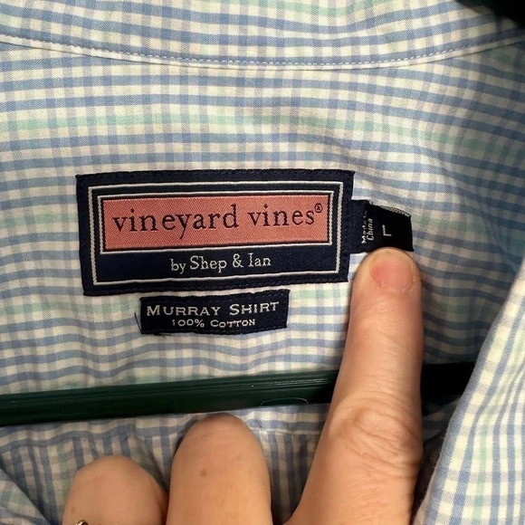 Vineyard Vines men’s 100% cotton Murray button up Shirt. Size large - Picture 3 of 4